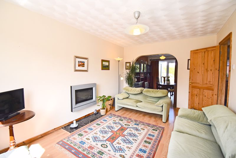 Sitting Room- click for photo gallery